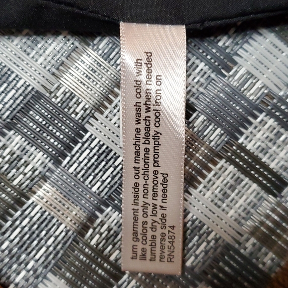 THE LIMITED faux leather skirt 8 black checkered - Picture 5 of 6